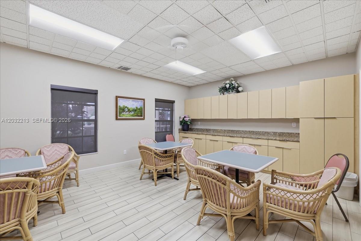 KEYS GATE CONDO NO SIX - Residential