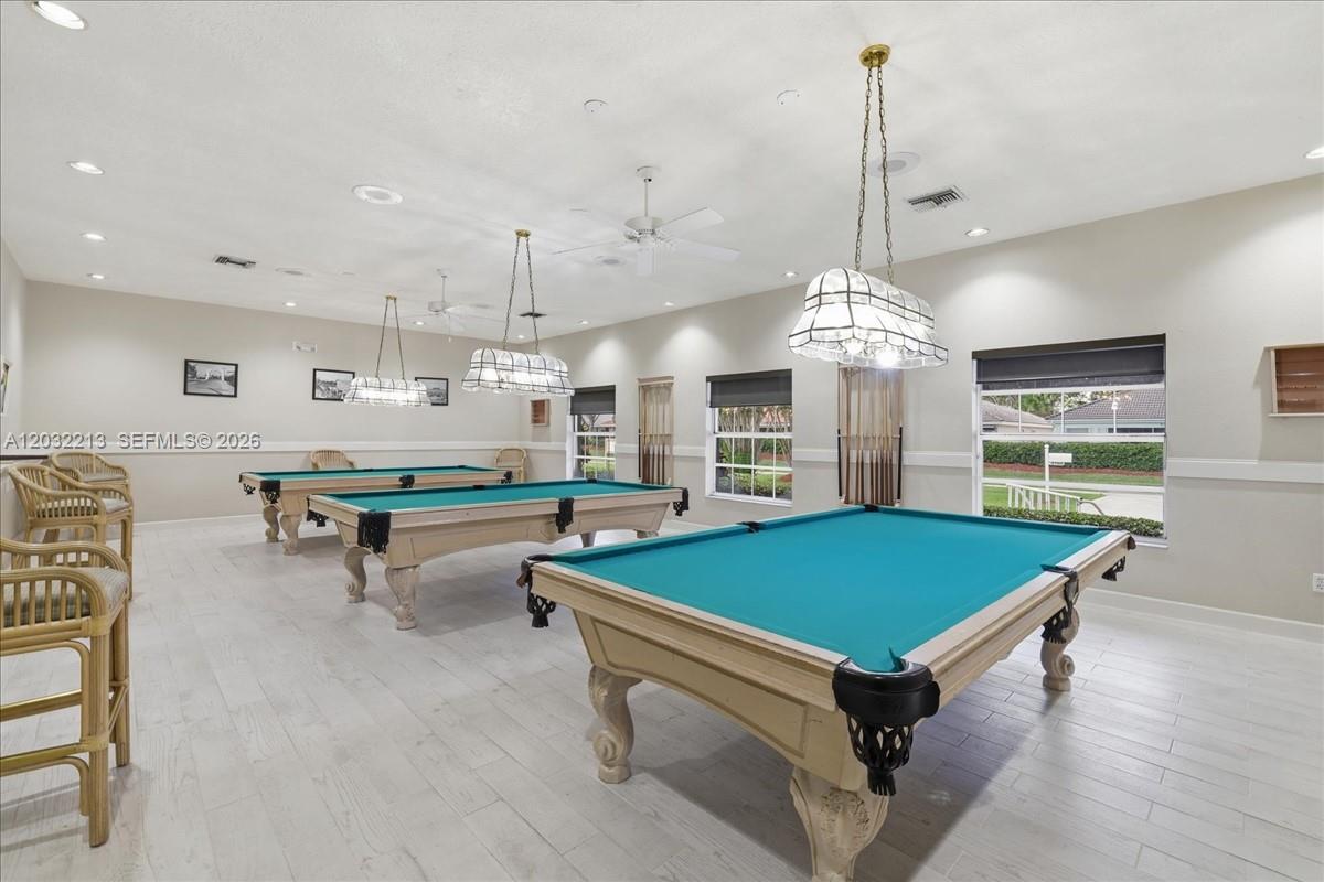 KEYS GATE CONDO NO SIX - Residential