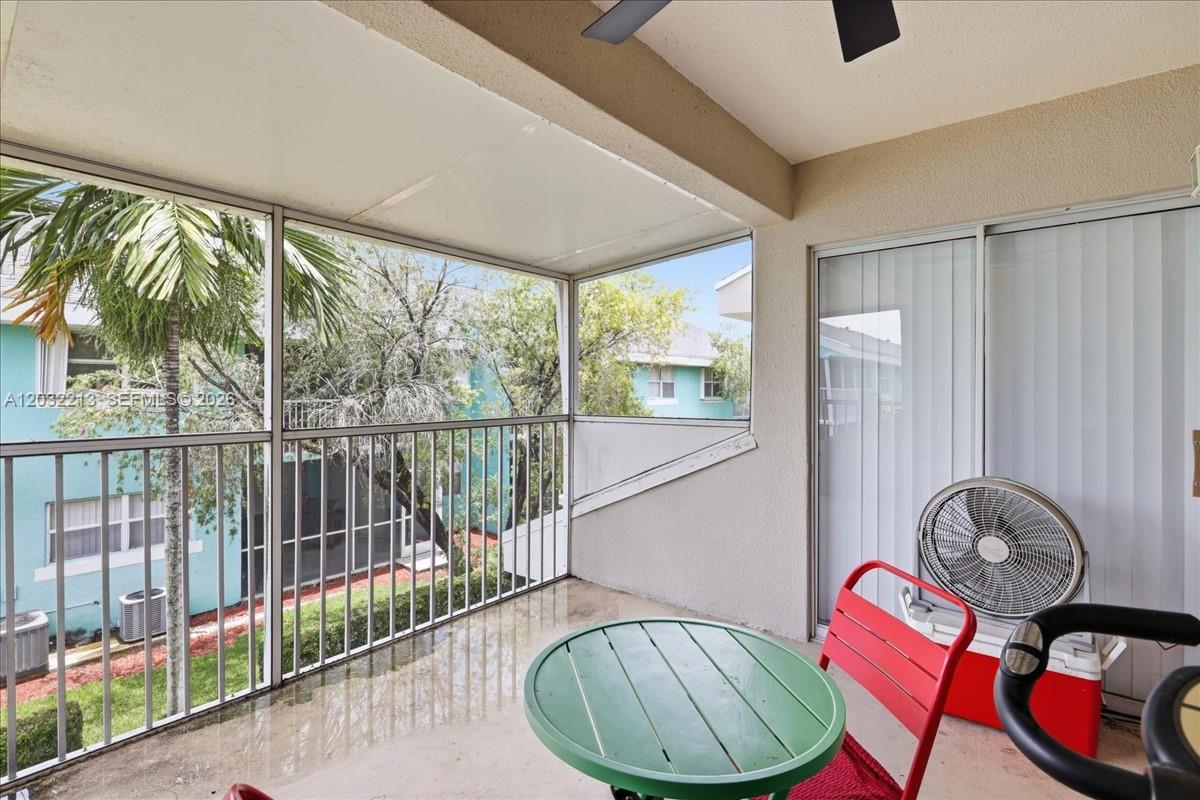 KEYS GATE CONDO NO SIX - Residential