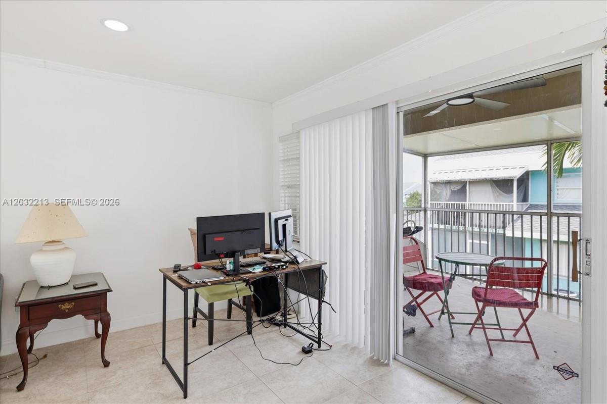 KEYS GATE CONDO NO SIX - Residential