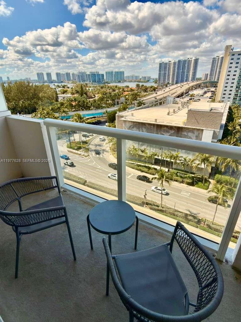 High-floor studio with private balcony in oceanfront building – Sunny Isles Beach investment opportunity. High-floor studio with private balcony in a desirable oceanfront condo-hotel building. This fully furnished unit offers excellent flexibility for both personal use and investment.
The building features direct beach access and resort-style amenities including swimming pool, fitness center, sauna, on-site restaurants, café, shops, laundry facilities, 24-hour security and valet parking. HOA includes electricity, water, cable and internet, making ownership simple and convenient.
Short-term rentals are allowed, including daily and weekly rentals, offering strong income potential. Owners may participate in the hotel rental program or manage rentals independently for maximum flexibility.
Located in the heart of Sunny Isles Beach just minutes from Aventura Mall, Gulfstream Park, fine dining, shopping and entertainment.
Great opportunity for investors or vacation buyers seeking a turnkey property in one of South Florida’s most desirable beach destinations.