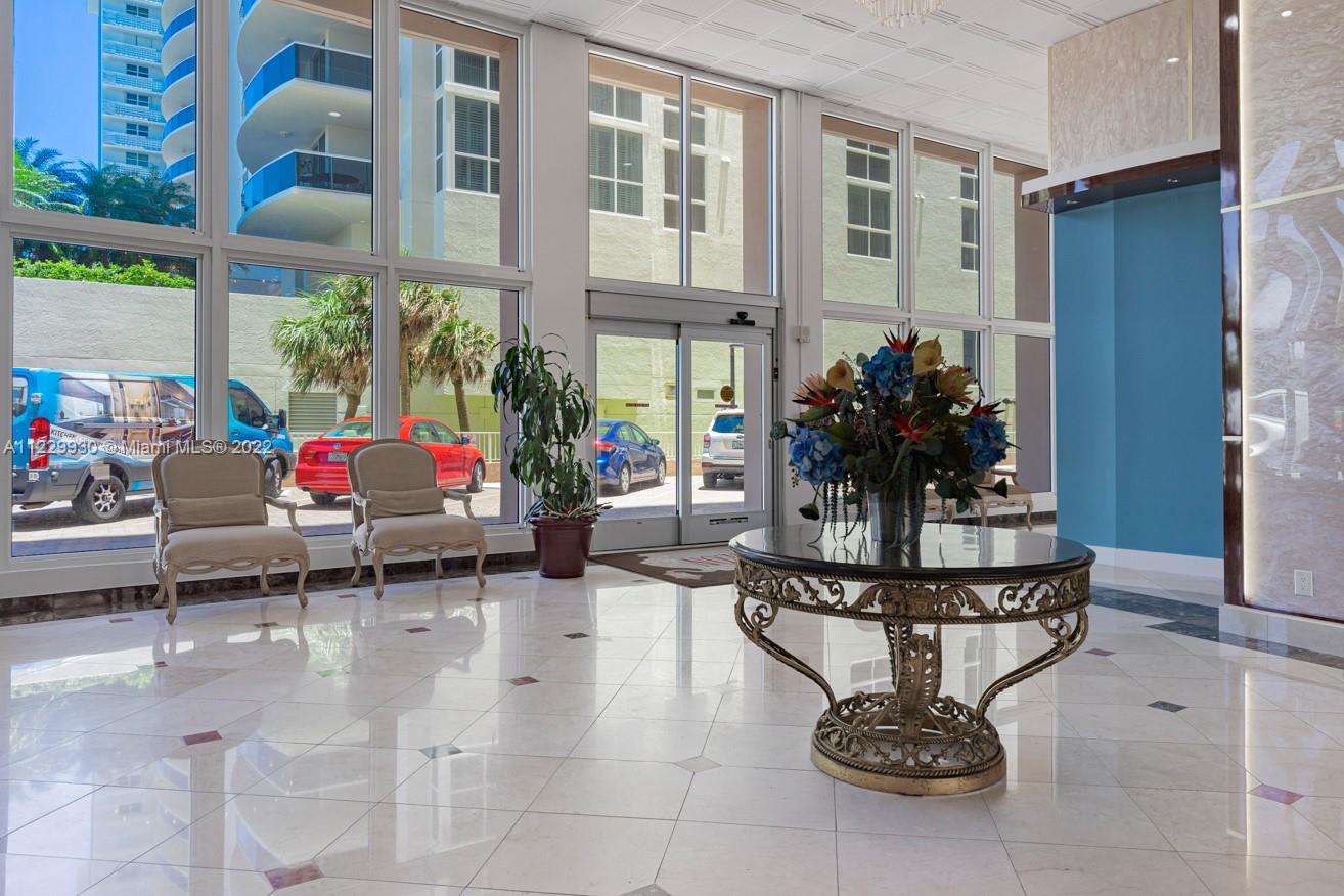 GALLEON CONDO - Residential