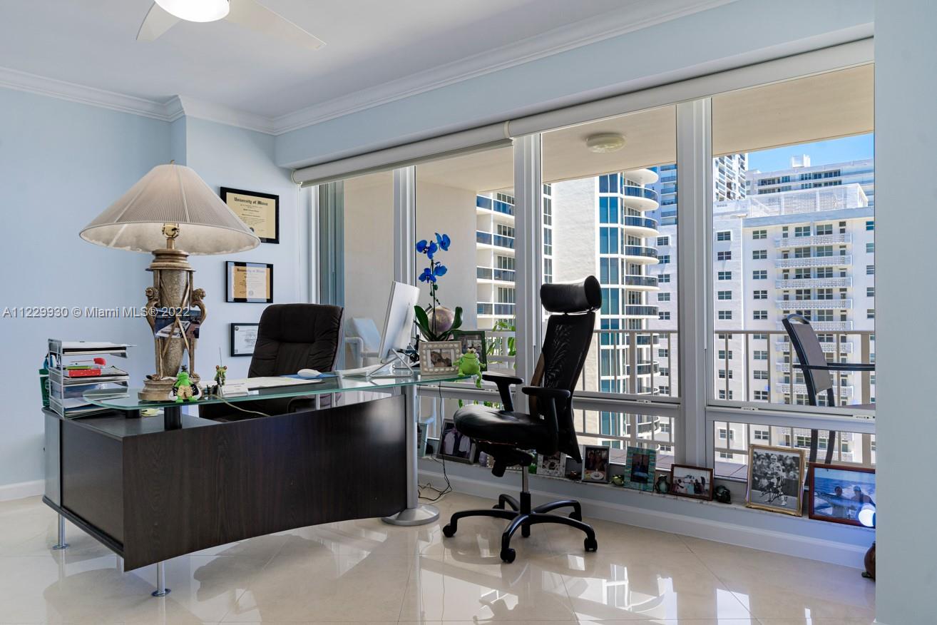 GALLEON CONDO - Residential