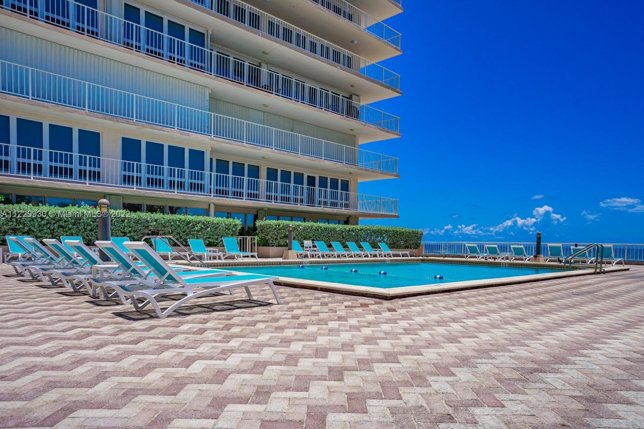GALLEON CONDO - Residential