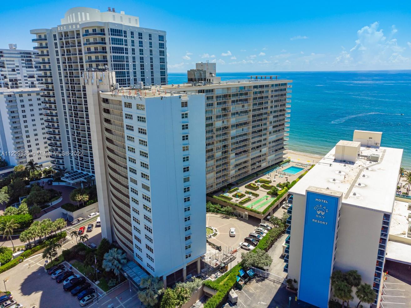 GALLEON CONDO - Residential