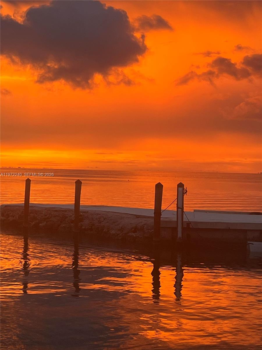 ISLAMORADA, TOWNSITE OF - Residential