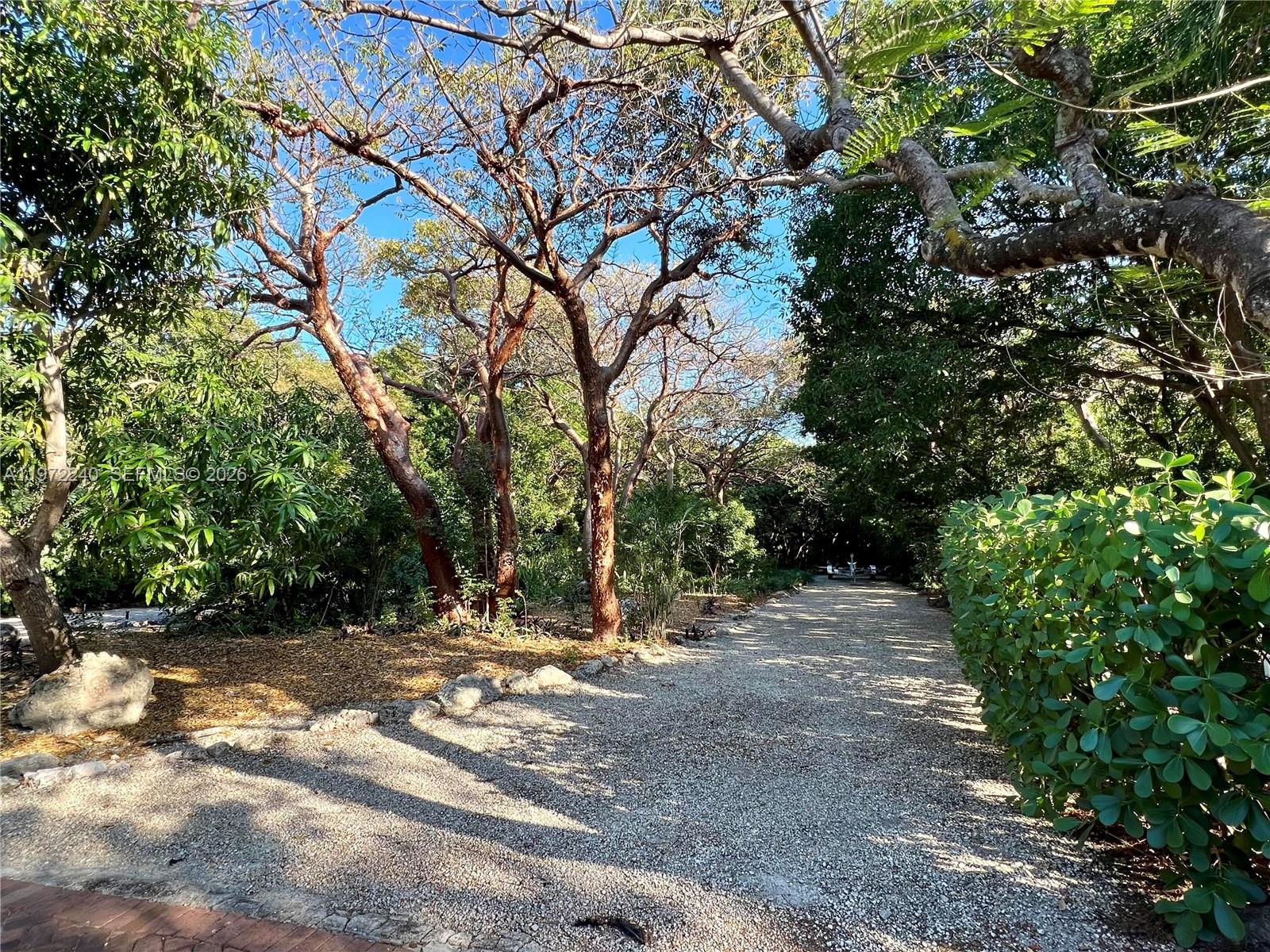 ISLAMORADA, TOWNSITE OF - Residential