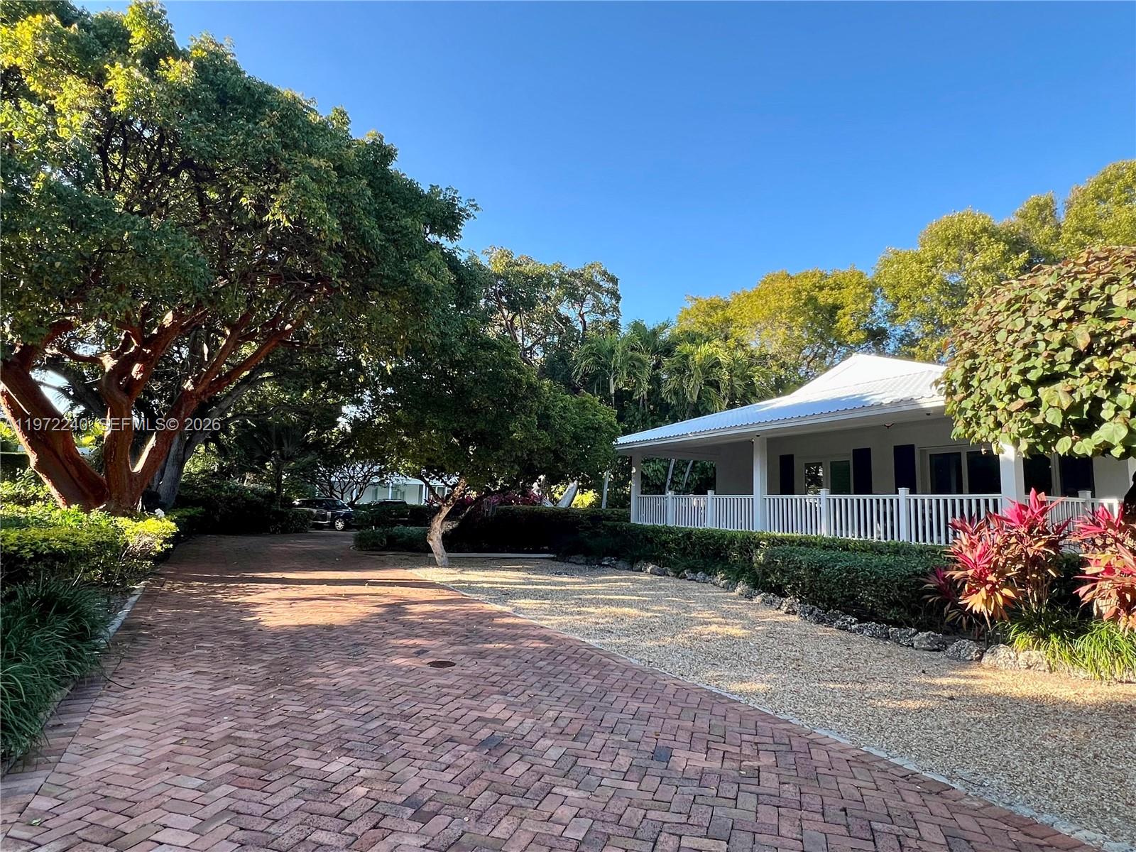 ISLAMORADA, TOWNSITE OF - Residential