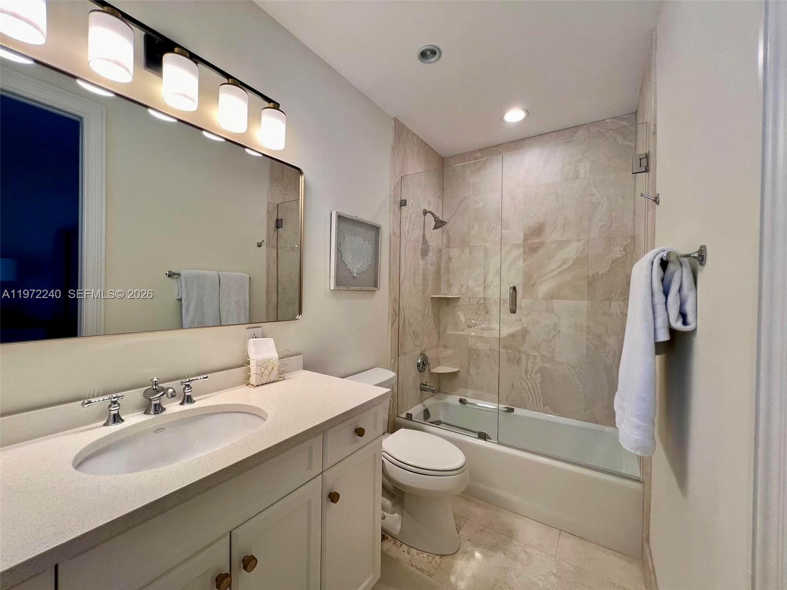 ISLAMORADA, TOWNSITE OF - Residential