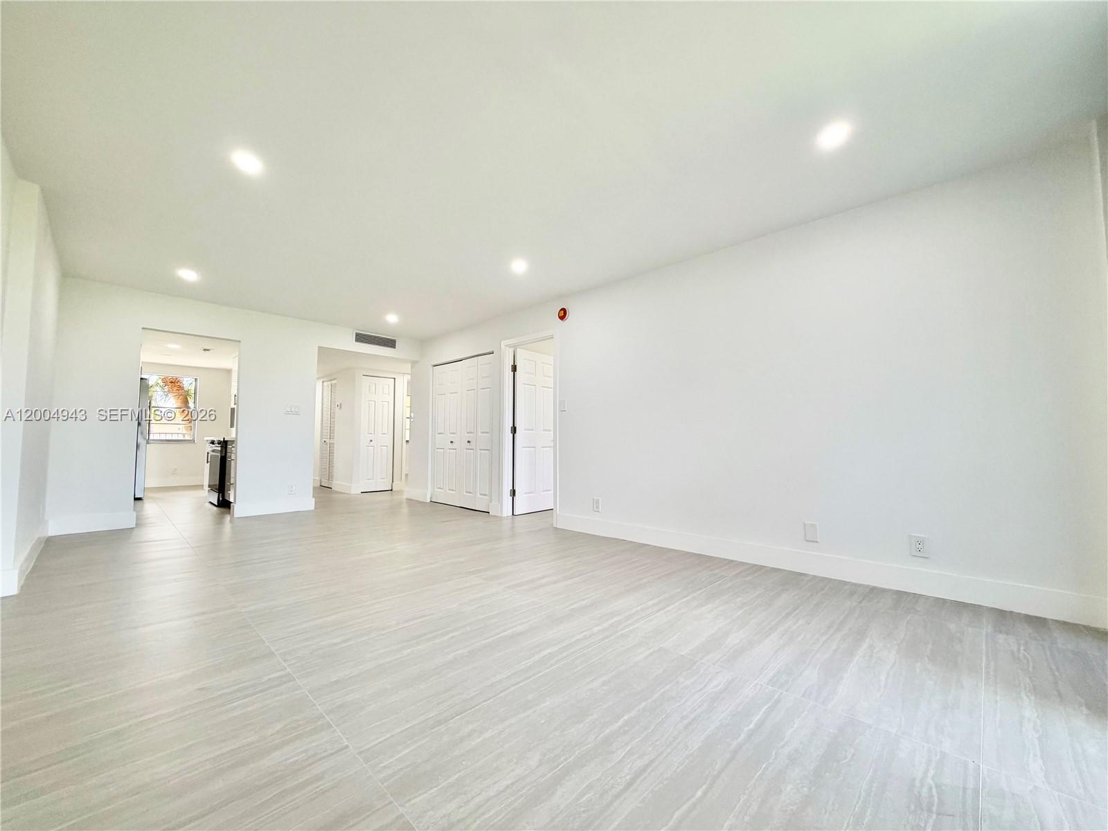 CYPRESS CHASE NORTH NO 1 - Residential