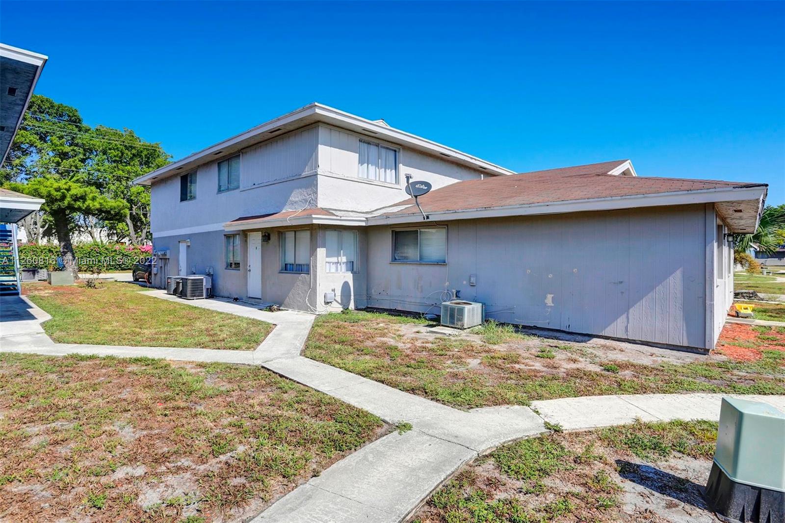 TIFFANY LAKE CONDO PH 3 - Residential