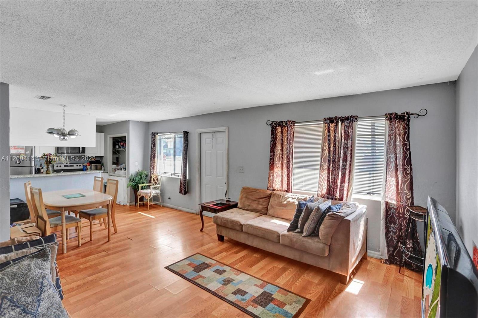 TIFFANY LAKE CONDO PH 3 - Residential