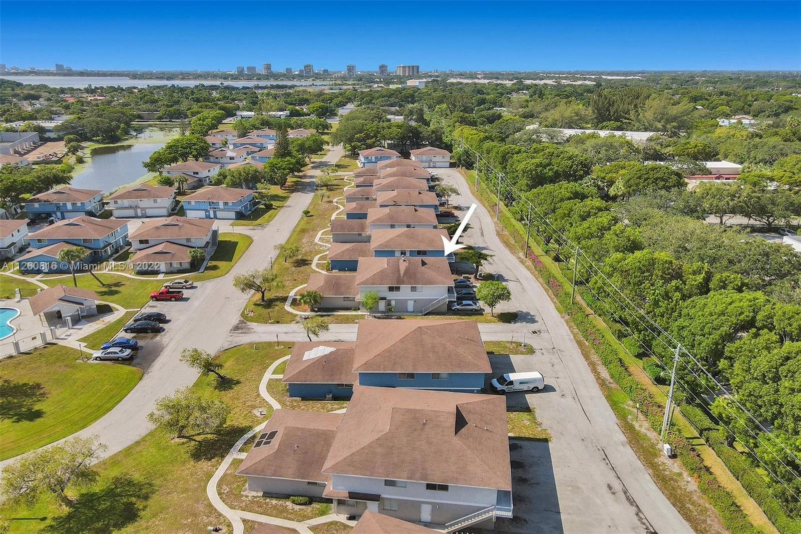 TIFFANY LAKE CONDO PH 3 - Residential