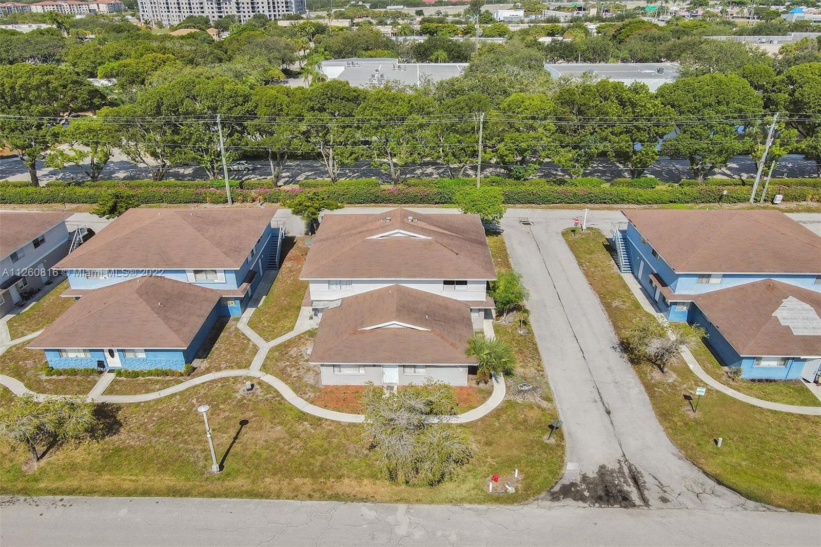 TIFFANY LAKE CONDO PH 3 - Residential