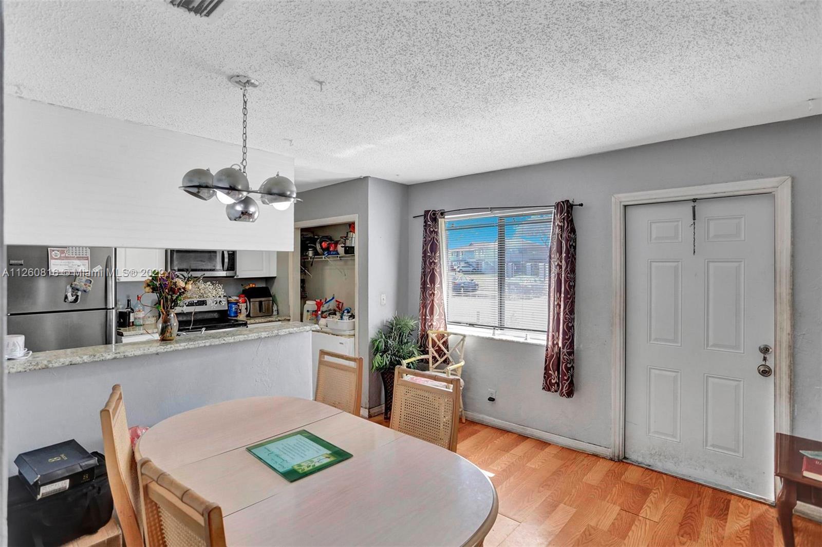 TIFFANY LAKE CONDO PH 3 - Residential