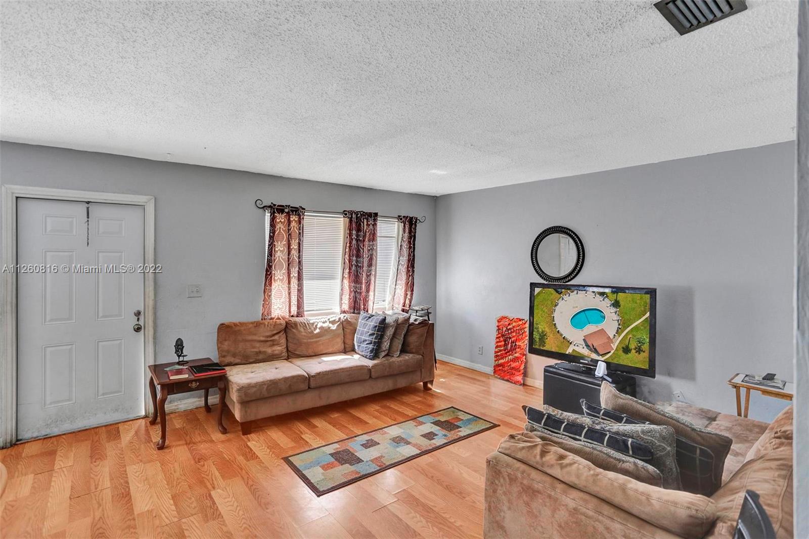 TIFFANY LAKE CONDO PH 3 - Residential