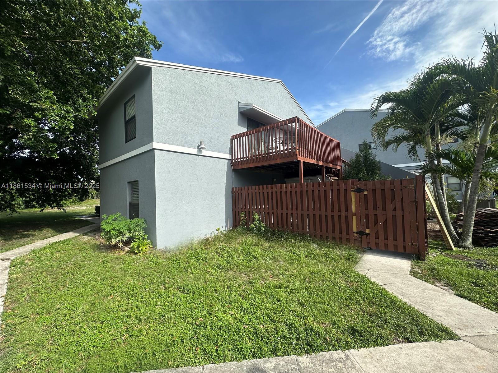 CROSSINGS OF BOYNTON BEAC - Residential