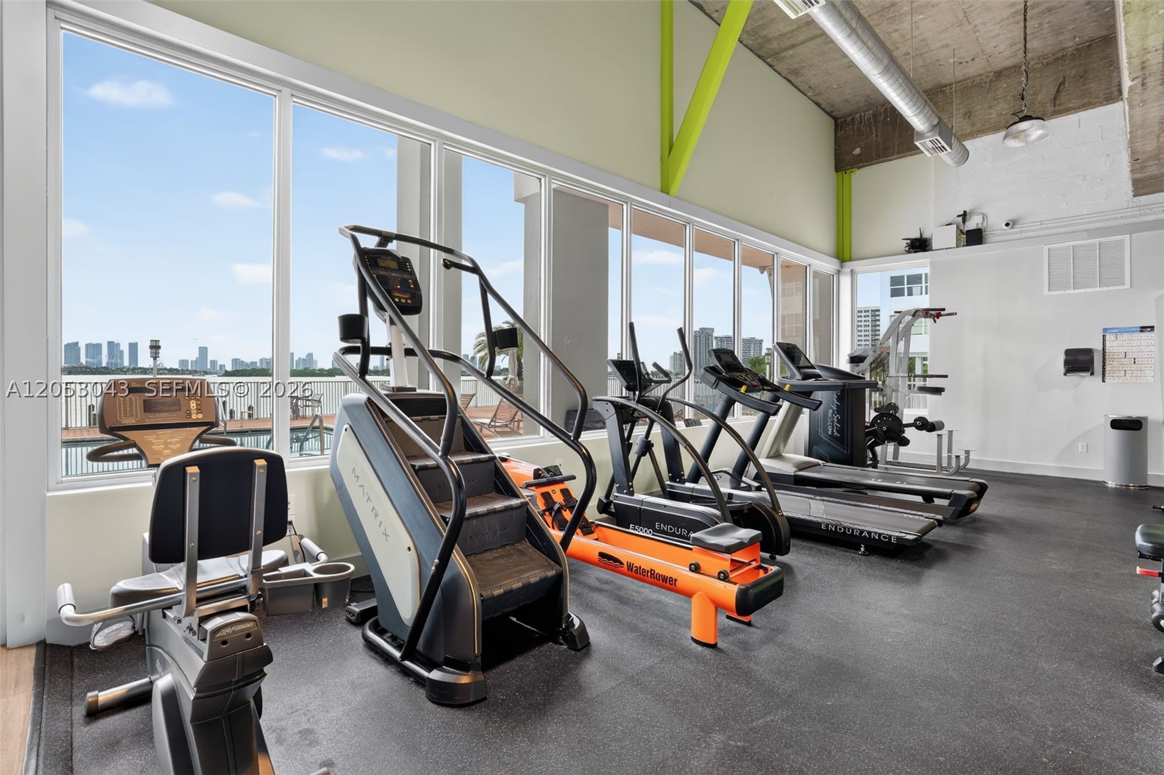 BAYVIEW TERR CONDO - Residential