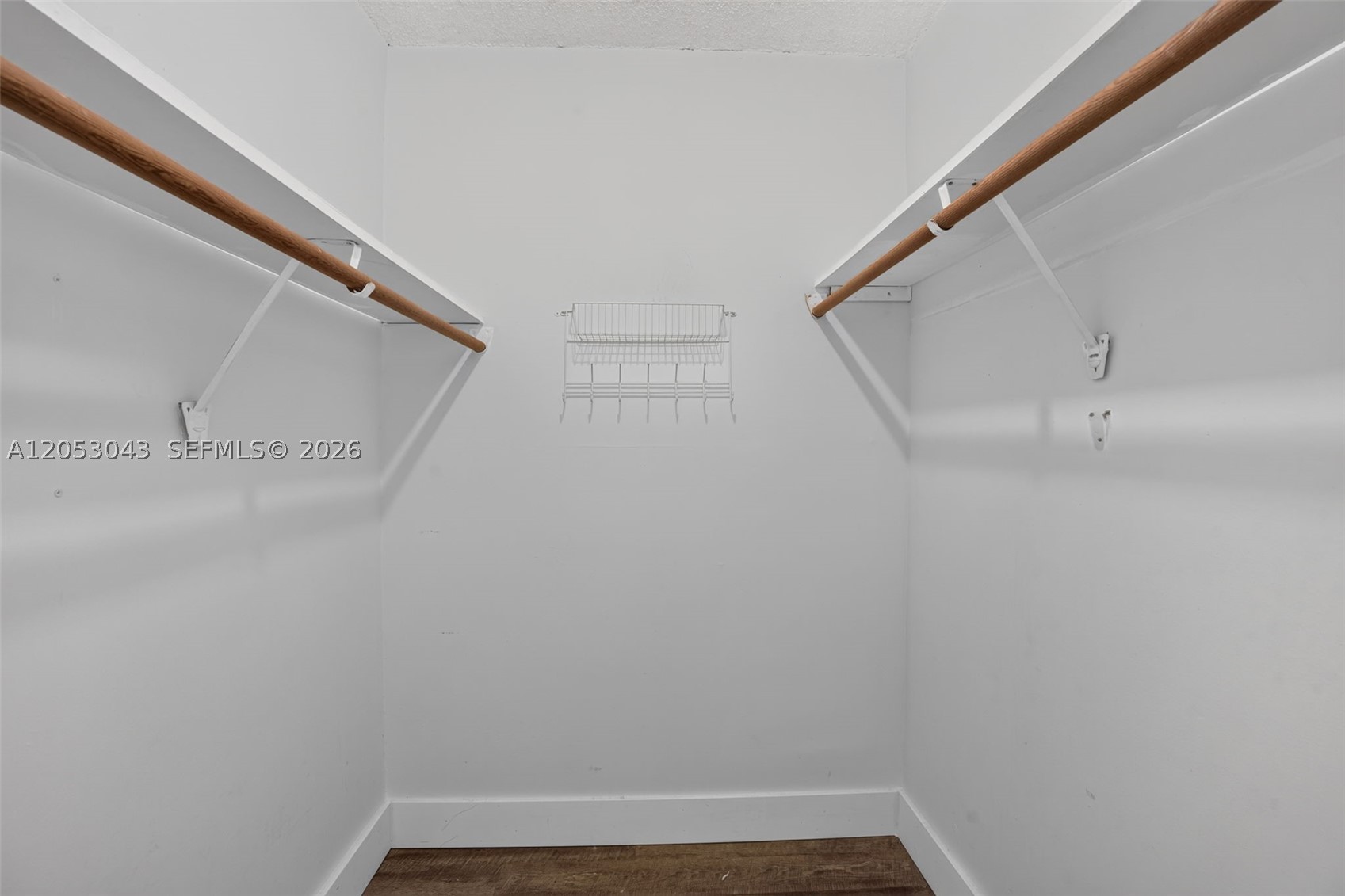 BAYVIEW TERR CONDO - Residential