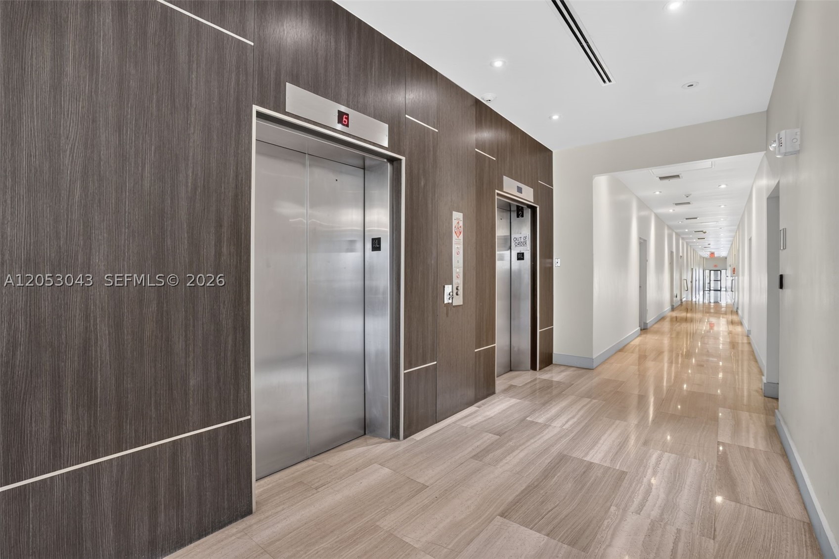 BAYVIEW TERR CONDO - Residential