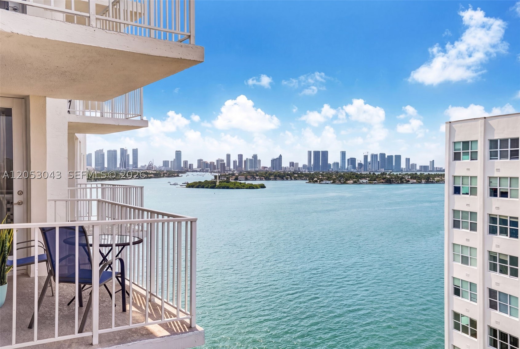 BAYVIEW TERR CONDO - Residential