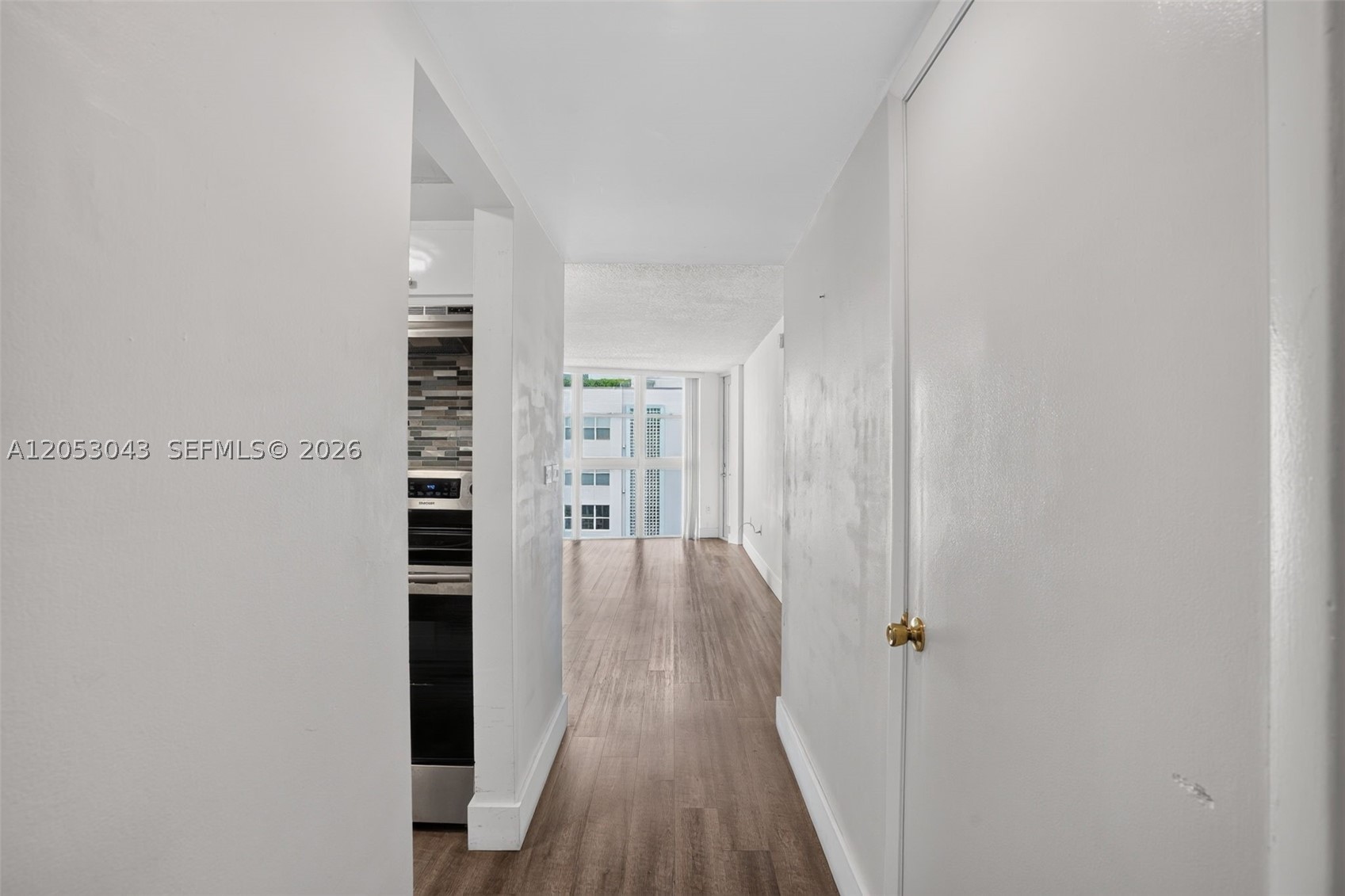 BAYVIEW TERR CONDO - Residential