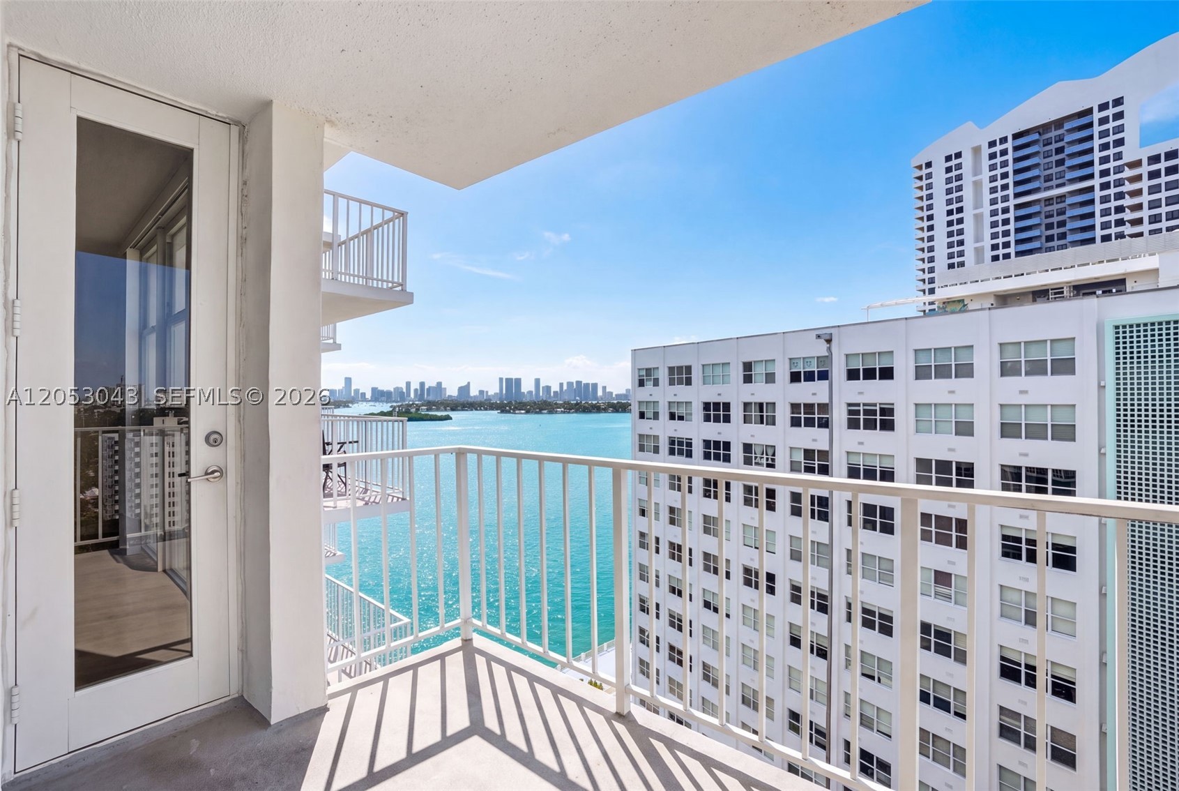 BAYVIEW TERR CONDO - Residential