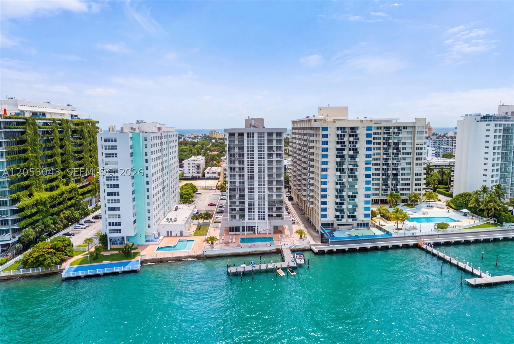 BAYVIEW TERR CONDO - Residential