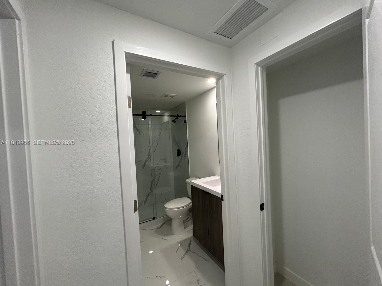 GRANDVILLE PLACE - Residential Lease
