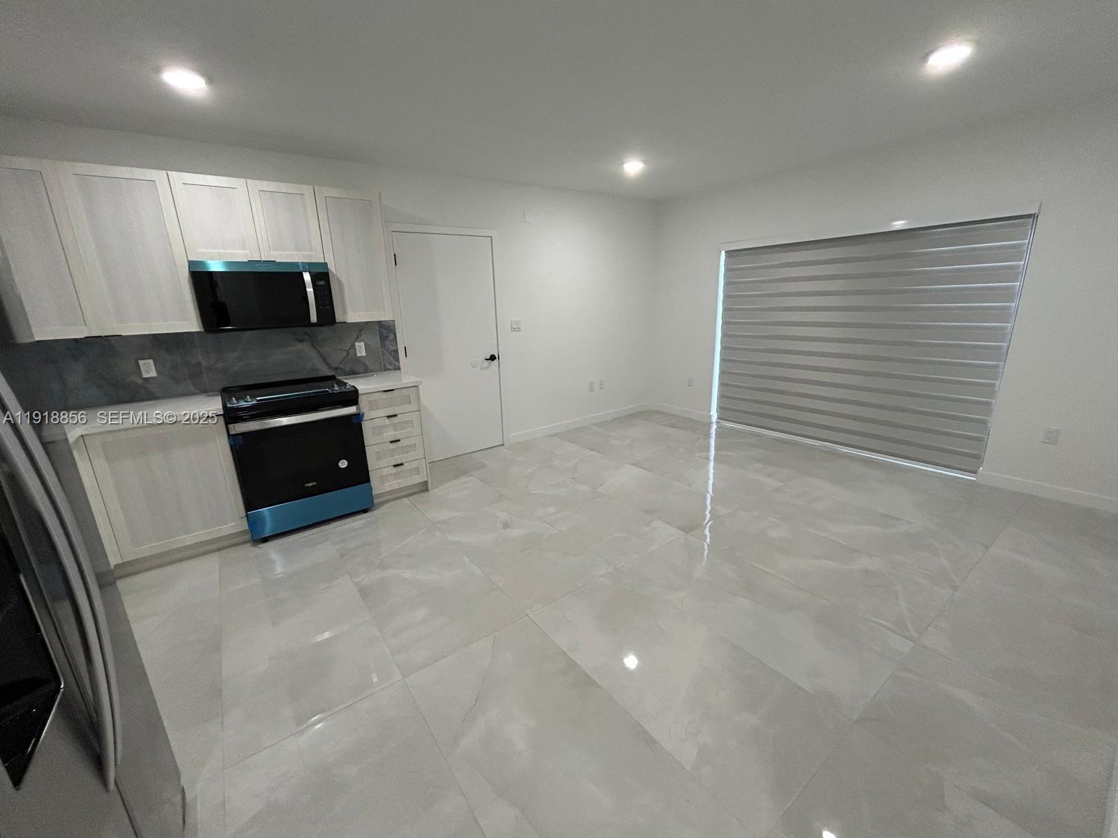 GRANDVILLE PLACE - Residential Lease