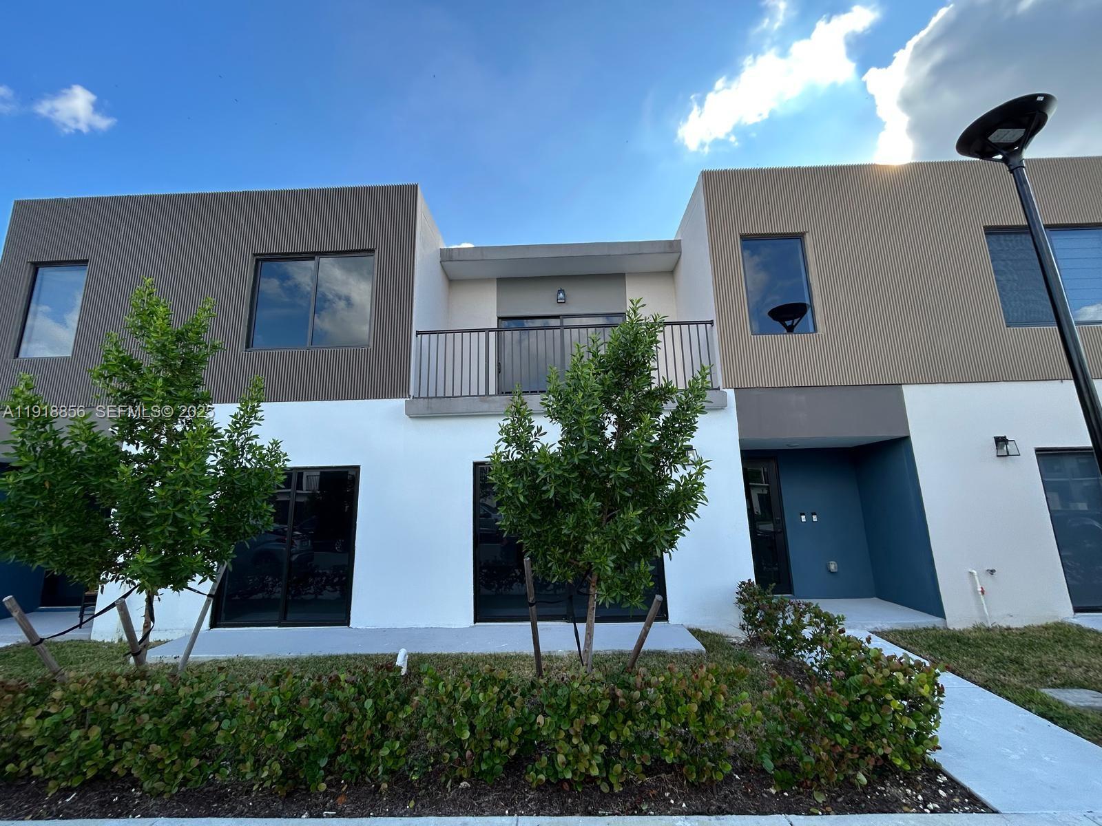 NO HOA application. Beautiful new 1-bedroom, 1-bath apartment with a garage in the Grandville community, on the first floor of this duplex. Includes electricity and water, laundry and visitor parking. This unit features ceramic floors, LED lights, impact-resistant windows and doors, stainless steel appliances, a kitchen with a quartz countertop, and a bathroom with a shower. The community is very safe and quiet. It enjoys a prime location between Redlands, Princeton, and Naranja, very close to US-1, Tpke, Krome Ave, Publix, Fresco y Mas, Walmart, Home Depot, public transportation, Baptist Health Homestead Hospital, and the Air Reserve Base. This property is vacant; only serious tenants are welcome. Don't miss this opportunity because it won't last long on the market.