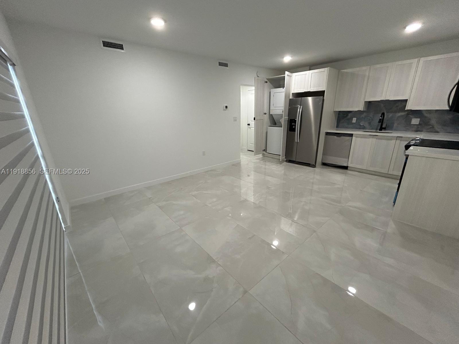 GRANDVILLE PLACE - Residential Lease