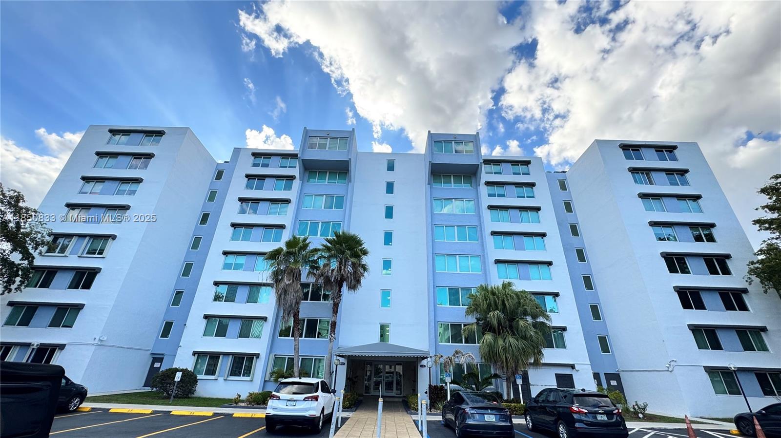 Immediate rental,2 parking spaces, Spacious 3-Bed, 2-Bath Corner Unit in Dadeland! ?? First-floor condo in a fully remodeled building with NEW impact windows & doors, fresh paint, new hallway flooring, & a new roof—NO special assessments! Features granite countertops, stainless steel appliances, large bedrooms & closets. Includes two deeded parking spaces—amenities: Two pools, clubhouse, secure entry. Low HOA covers water & basic cable. Prime location near Dadeland Mall, Greenery Mall, Metro Rail, US1 & 826. Ok to lease immediately! Move-in ready! PORTFOLIO financing required.