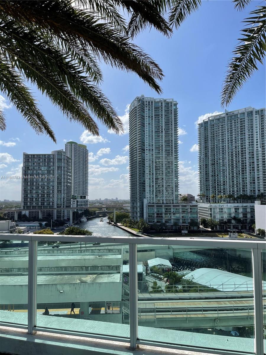 BRICKELL ON THE RIVER S T - Residential Lease