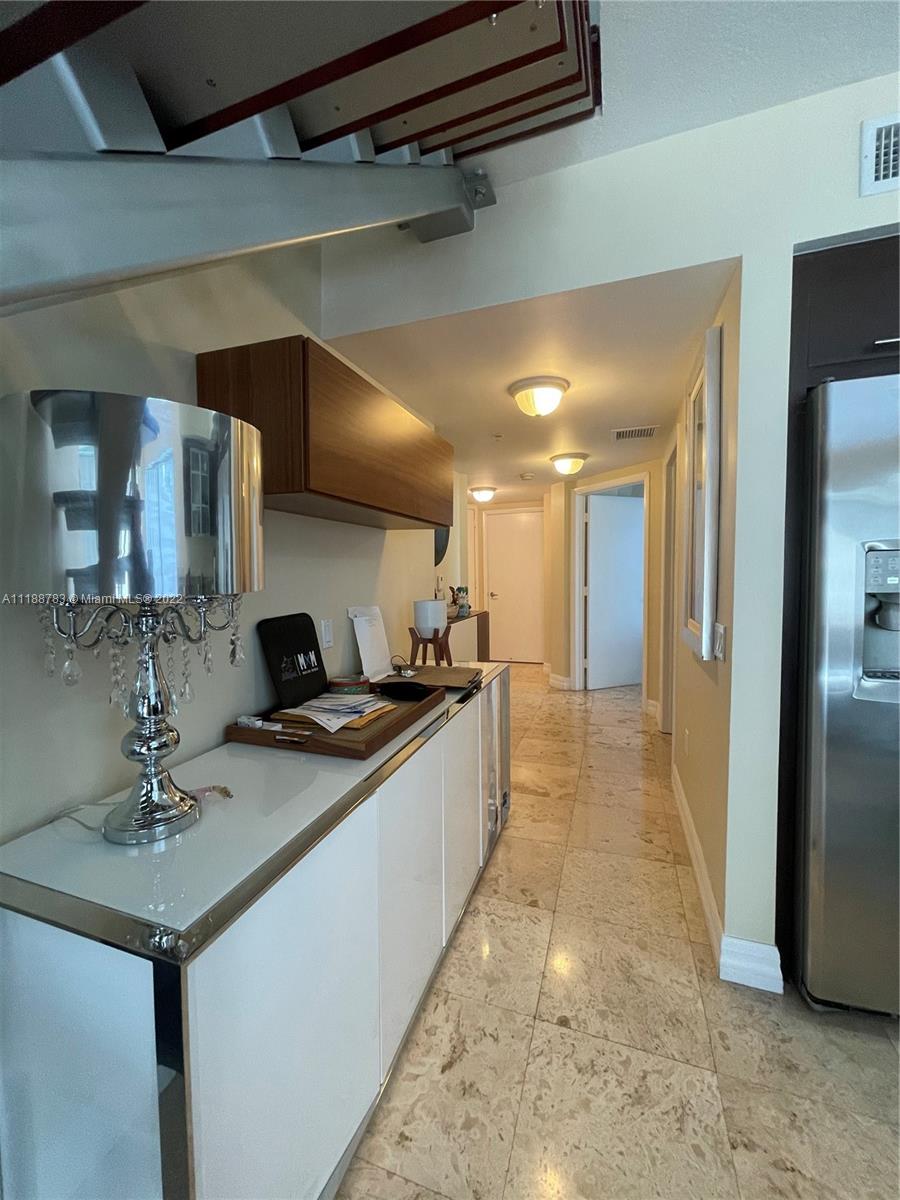 BRICKELL ON THE RIVER S T - Residential Lease