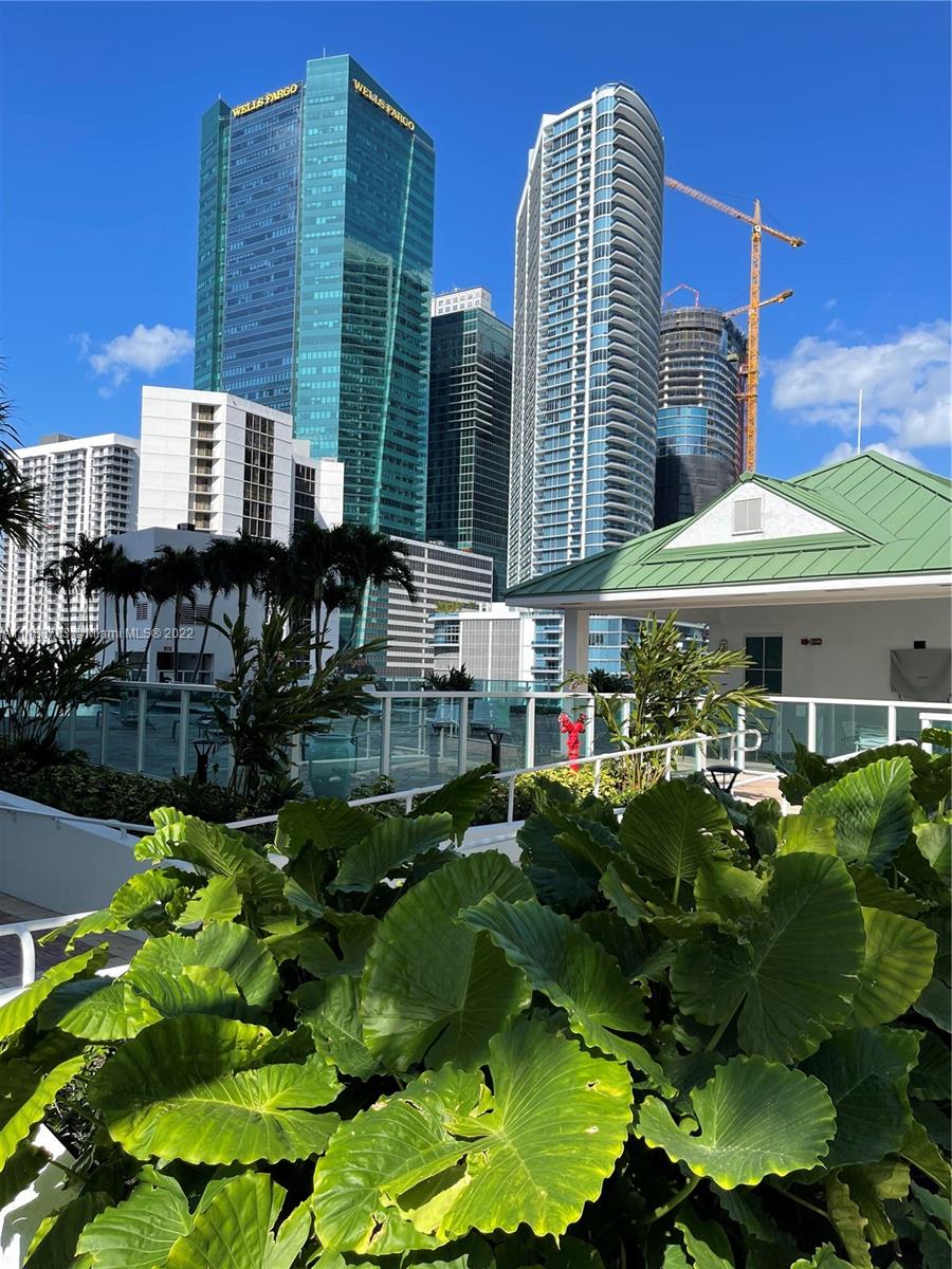 BRICKELL ON THE RIVER S T - Residential Lease