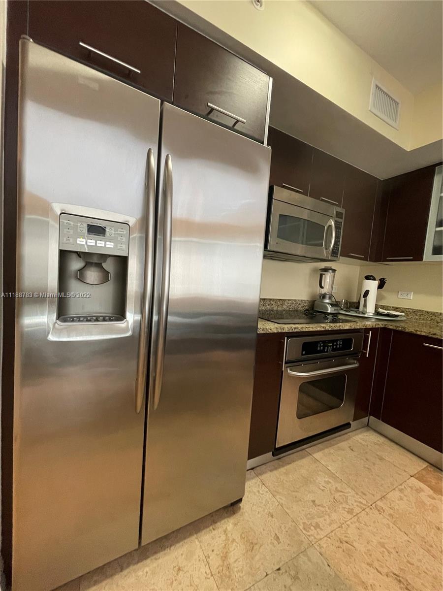 BRICKELL ON THE RIVER S T - Residential Lease