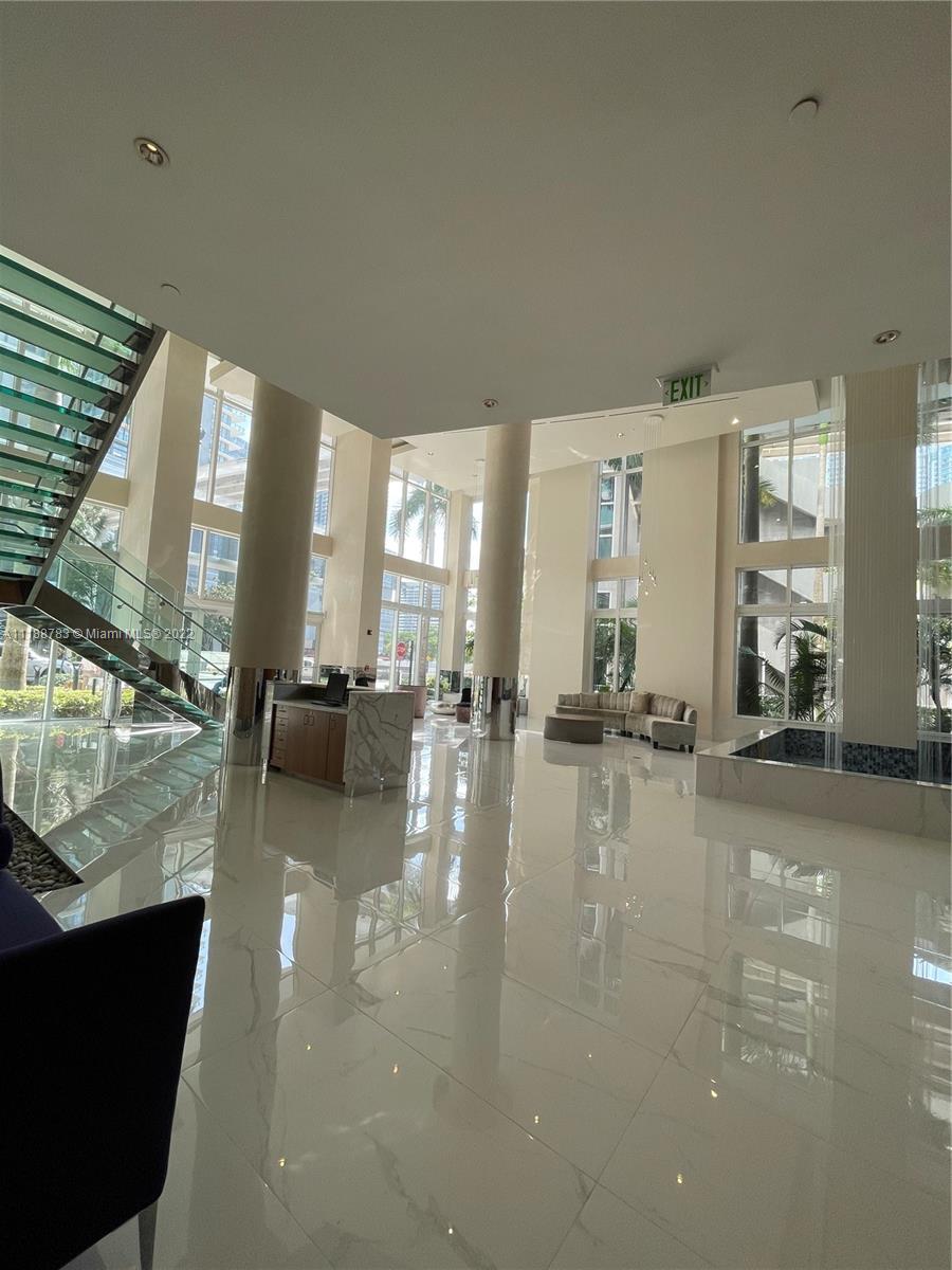 BRICKELL ON THE RIVER S T - Residential Lease