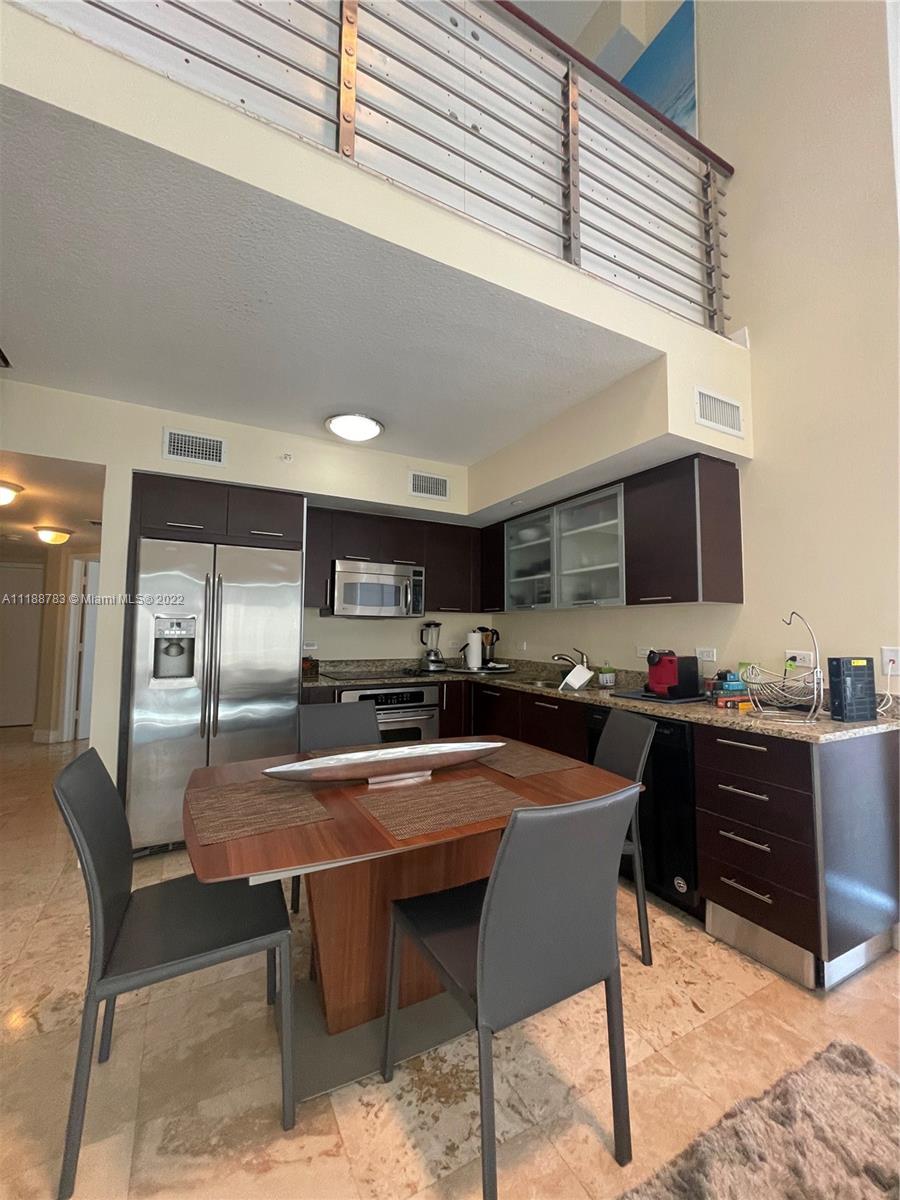 BRICKELL ON THE RIVER S T - Residential Lease