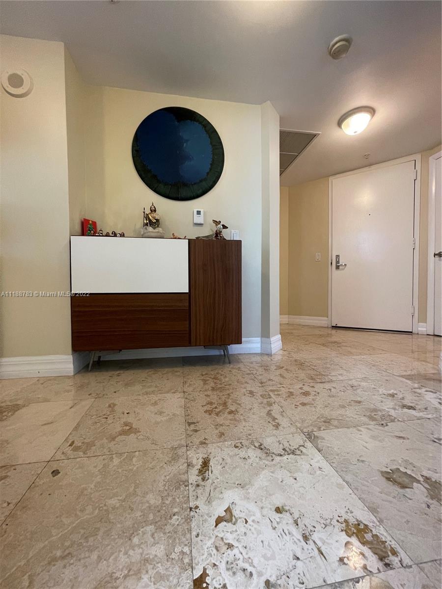 BRICKELL ON THE RIVER S T - Residential Lease