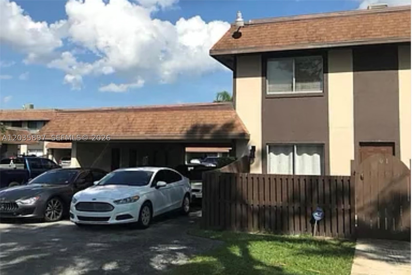 QUAIL HOLLOW CONDO - Residential