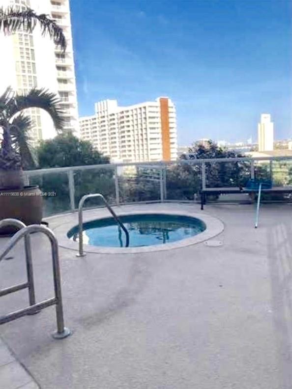 EDGEWATER LOFTS - Residential Lease