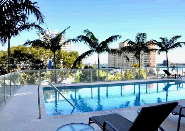 EDGEWATER LOFTS - Residential Lease