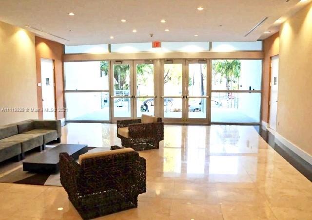 EDGEWATER LOFTS - Residential Lease