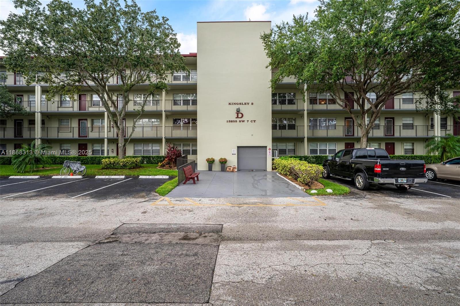 KINGSLEY AT CENTURY VILLA - Residential