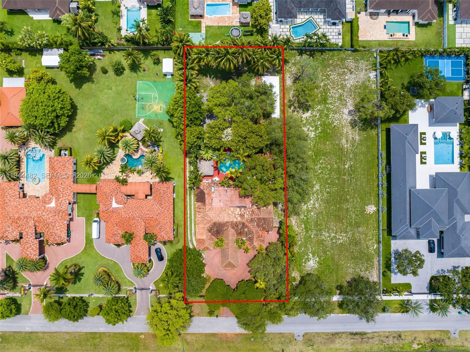 2300 ESTATES - 1 ACRE - Residential