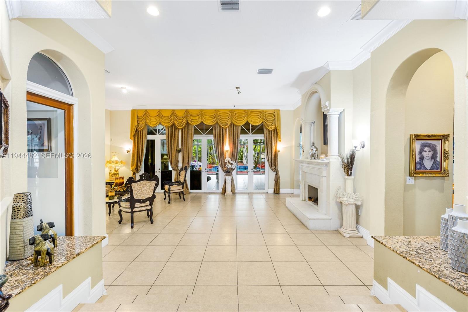 2300 ESTATES - 1 ACRE - Residential