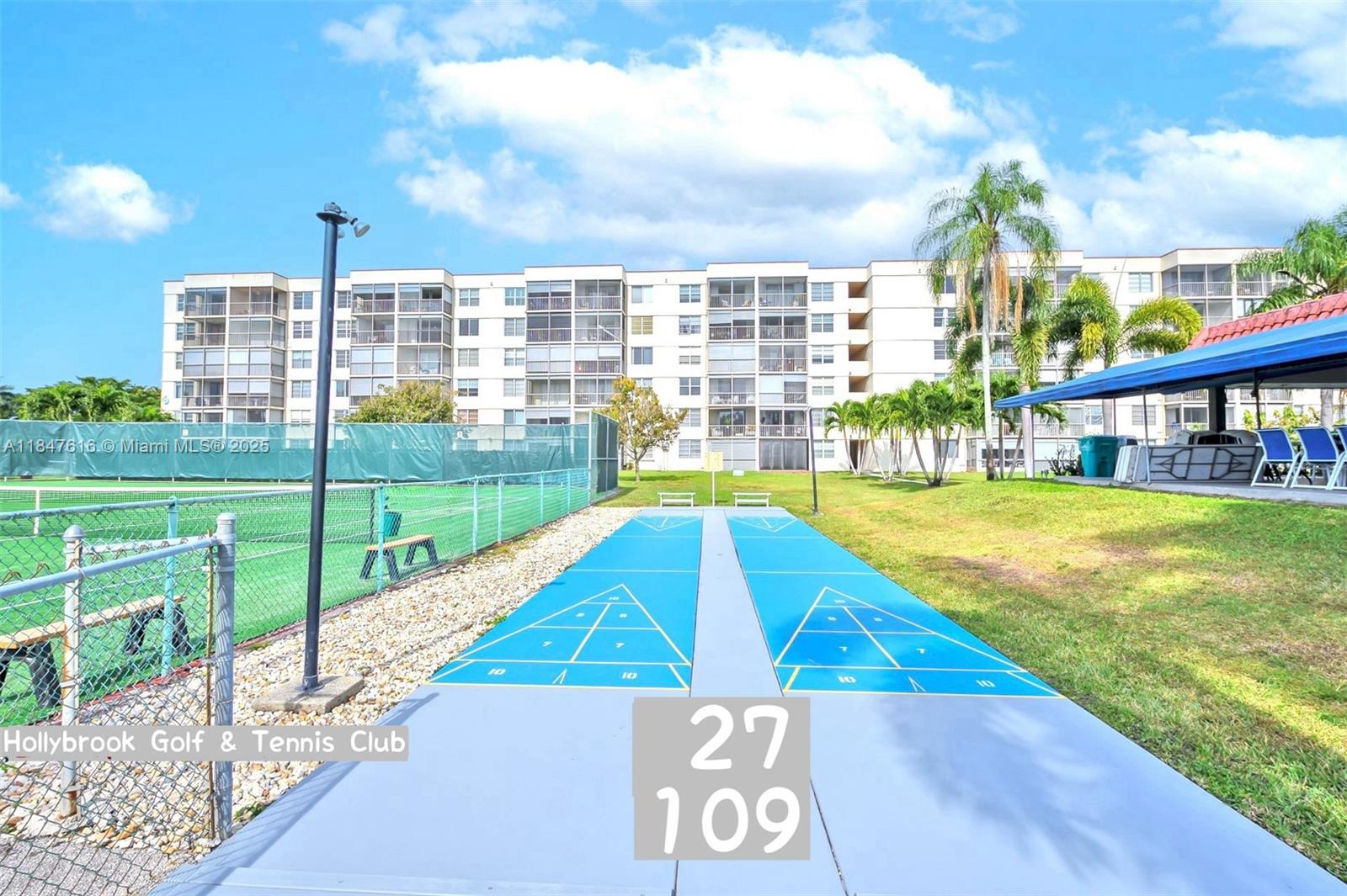 HOLLYBROOK GOLF AND TENNIS - Residential Lease