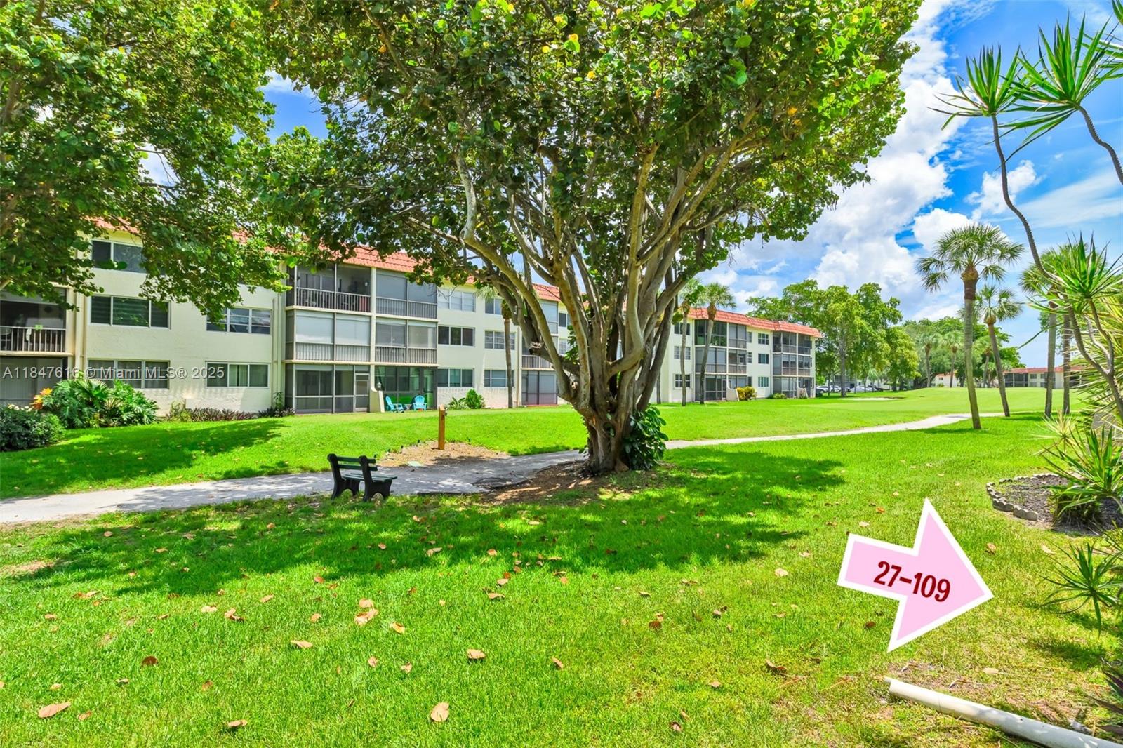 HOLLYBROOK GOLF AND TENNIS - Residential Lease