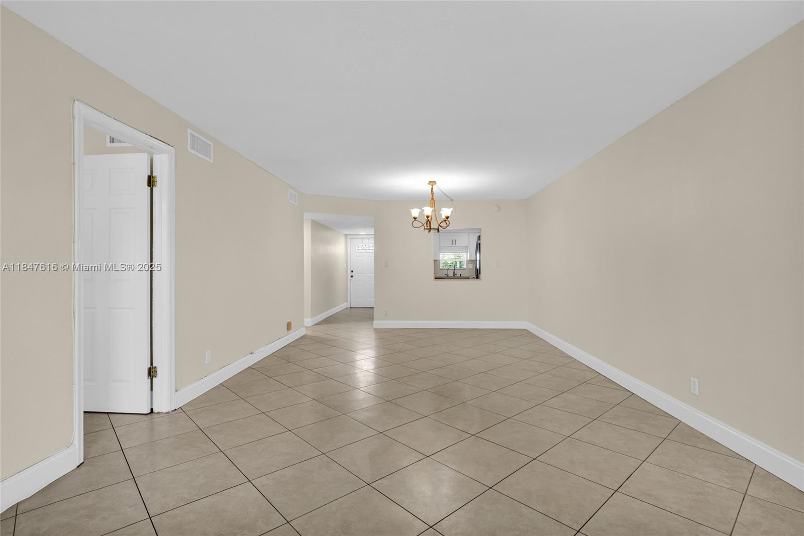 HOLLYBROOK GOLF AND TENNIS - Residential Lease
